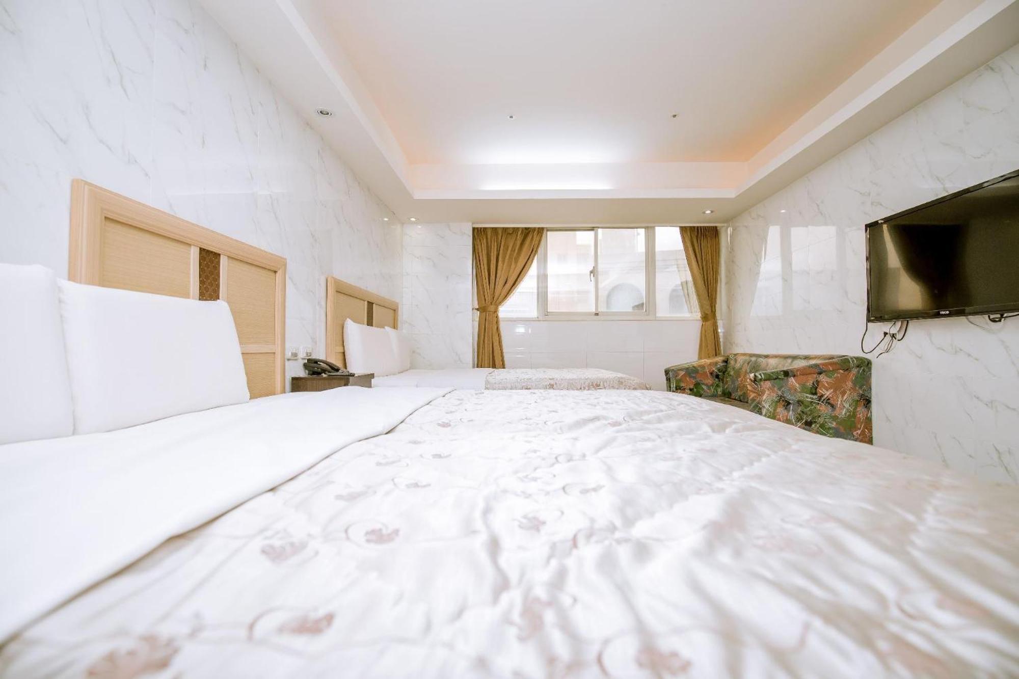 Guide Hotel Taoyuan Fuxing Стая снимка