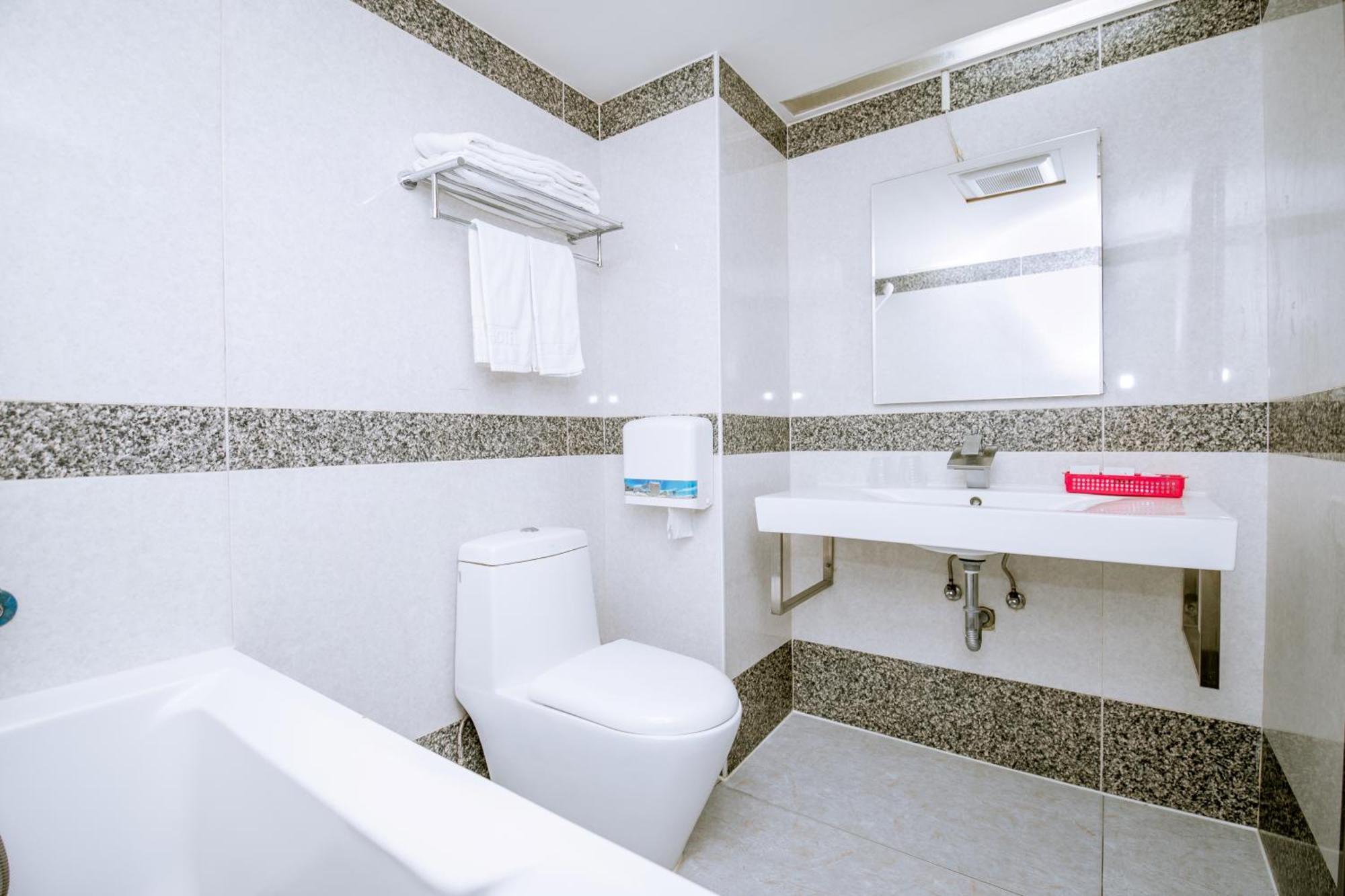 Guide Hotel Taoyuan Fuxing Стая снимка
