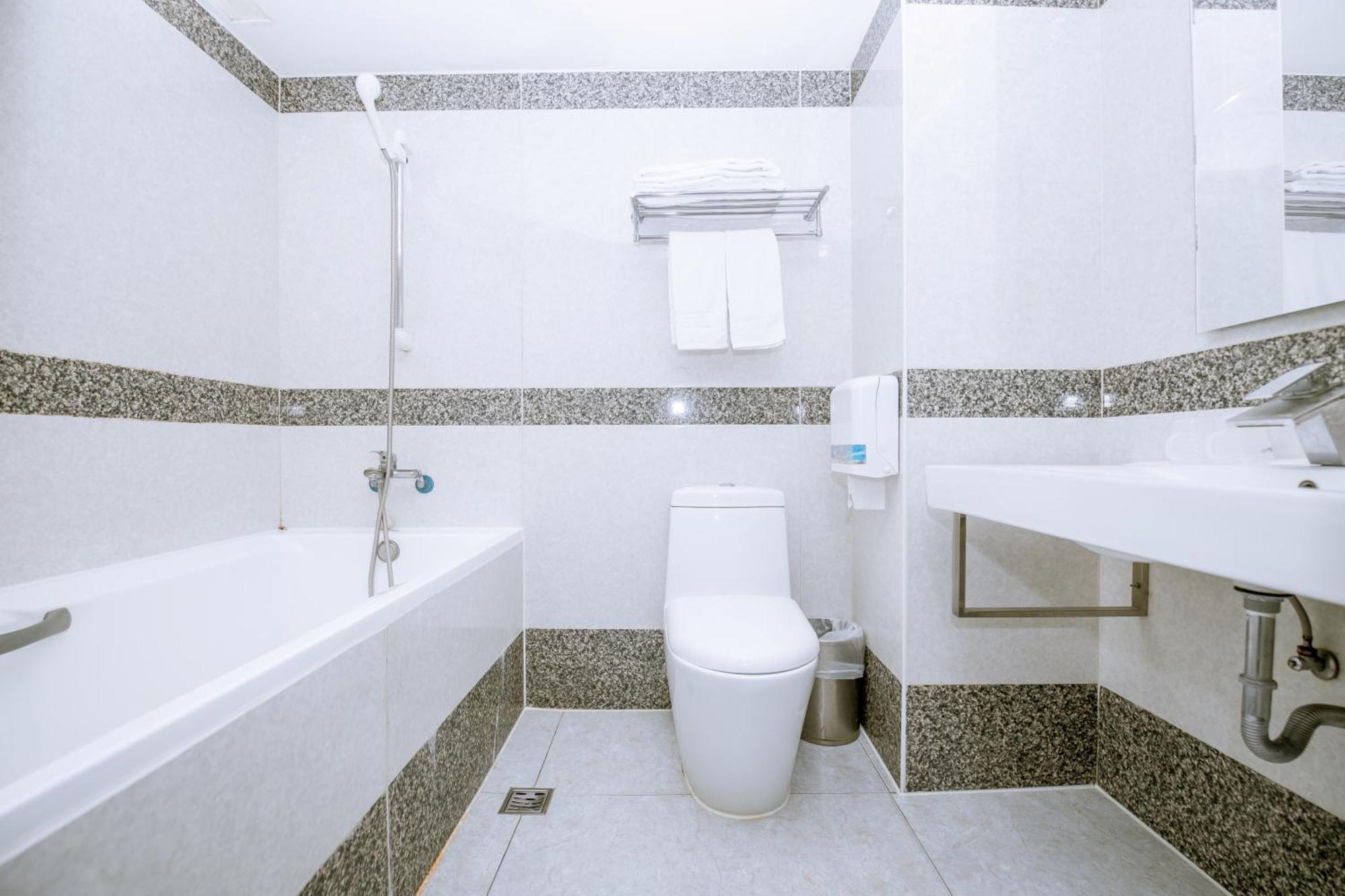 Guide Hotel Taoyuan Fuxing Стая снимка