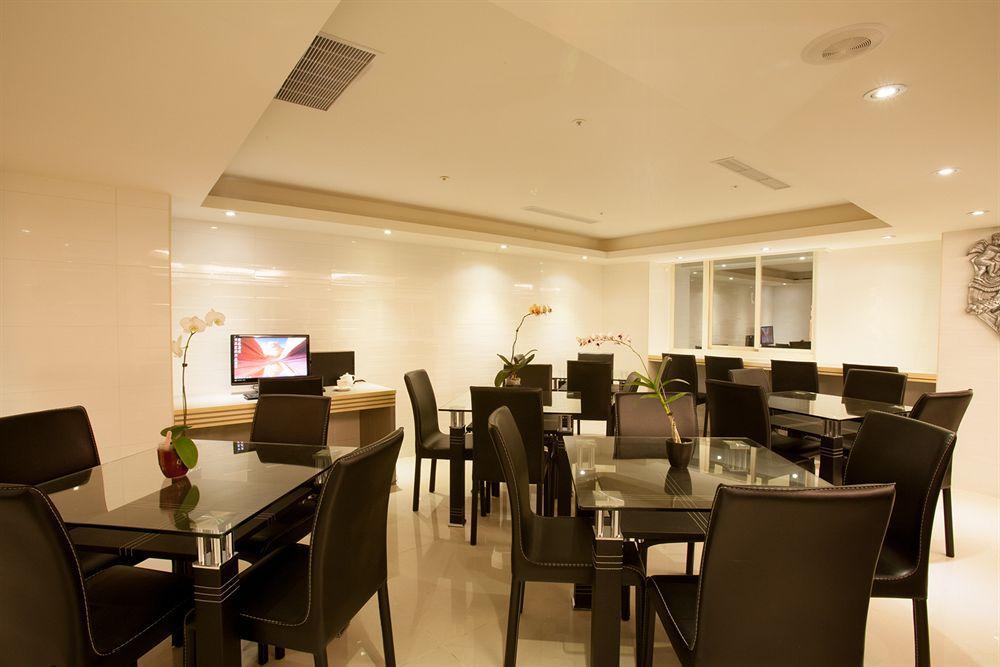 Guide Hotel Taoyuan Fuxing Екстериор снимка