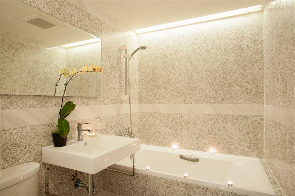 Guide Hotel Taoyuan Fuxing Екстериор снимка